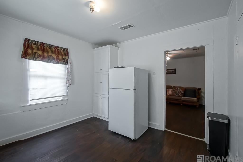 1103 E Main St, New Roads, Louisiana image 9