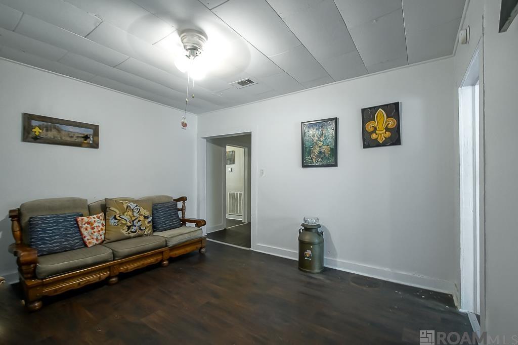 1103 E Main St, New Roads, Louisiana image 7