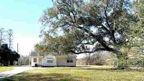 Homes For Sale - 2031 Bayou Blue Rd<br/> Houma, LA 70364