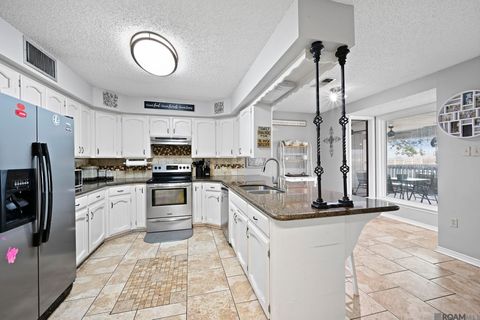 Homes For Sale - 1470 La Hwy 67<br/> Slaughter, LA 70777