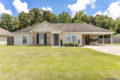 Homes For Sale - 15290 E Henderson Dr<br/> Prairieville, LA 70769