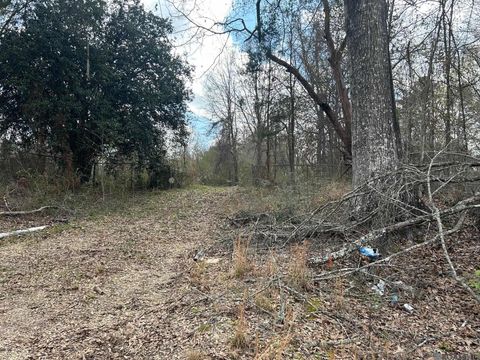 Vacant Land For Sale - 4157 Kleinpeter Ln<br/> Ethel, LA 70730