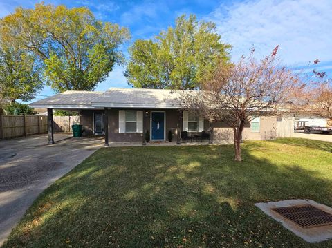 Homes For Sale - 262 West 24th Street<br/> Larose, LA 70373