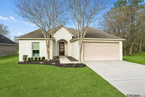 Homes For Sale - 104 Coquille Dr<br/> Madisonville, LA 70447