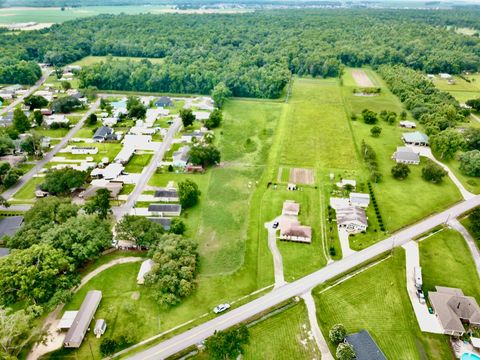 Vacant Land For Sale - 243 LOT 1-B Highway 304<br/> Thibodaux, LA 70301