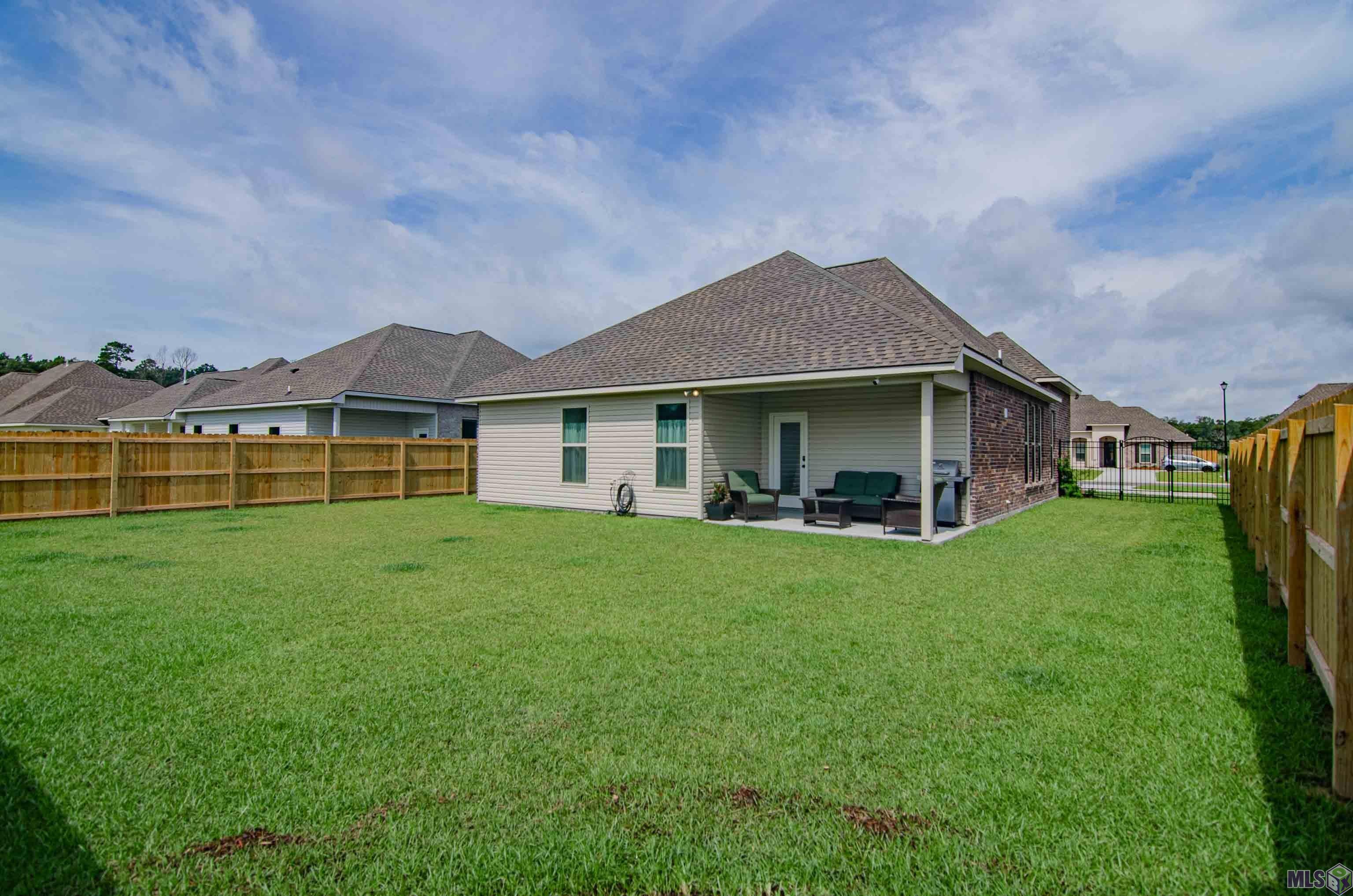 8732 Windlake Dr, Denham Springs, Louisiana image 7