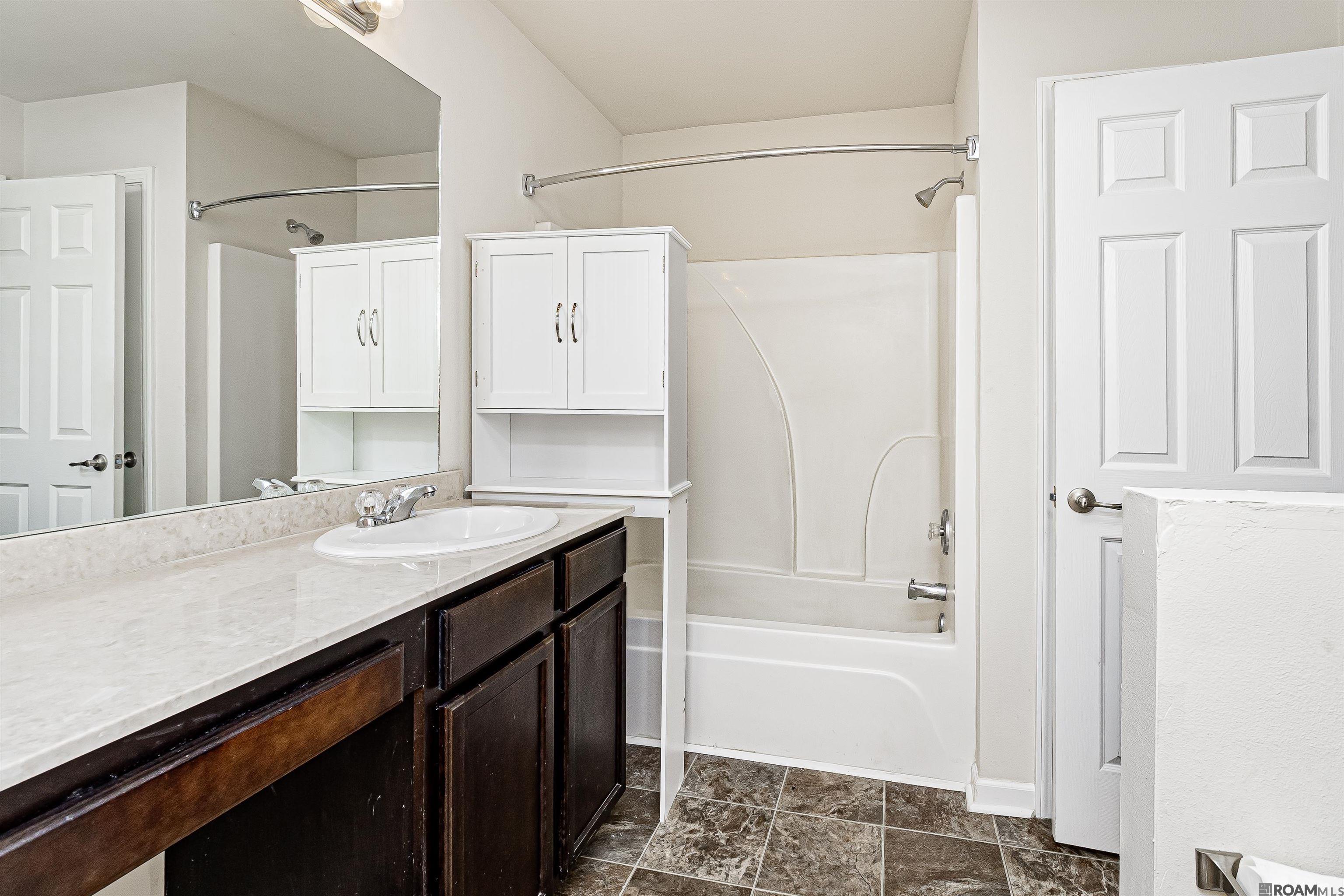 35057 Rayville Dr, Denham Springs, Louisiana image 11