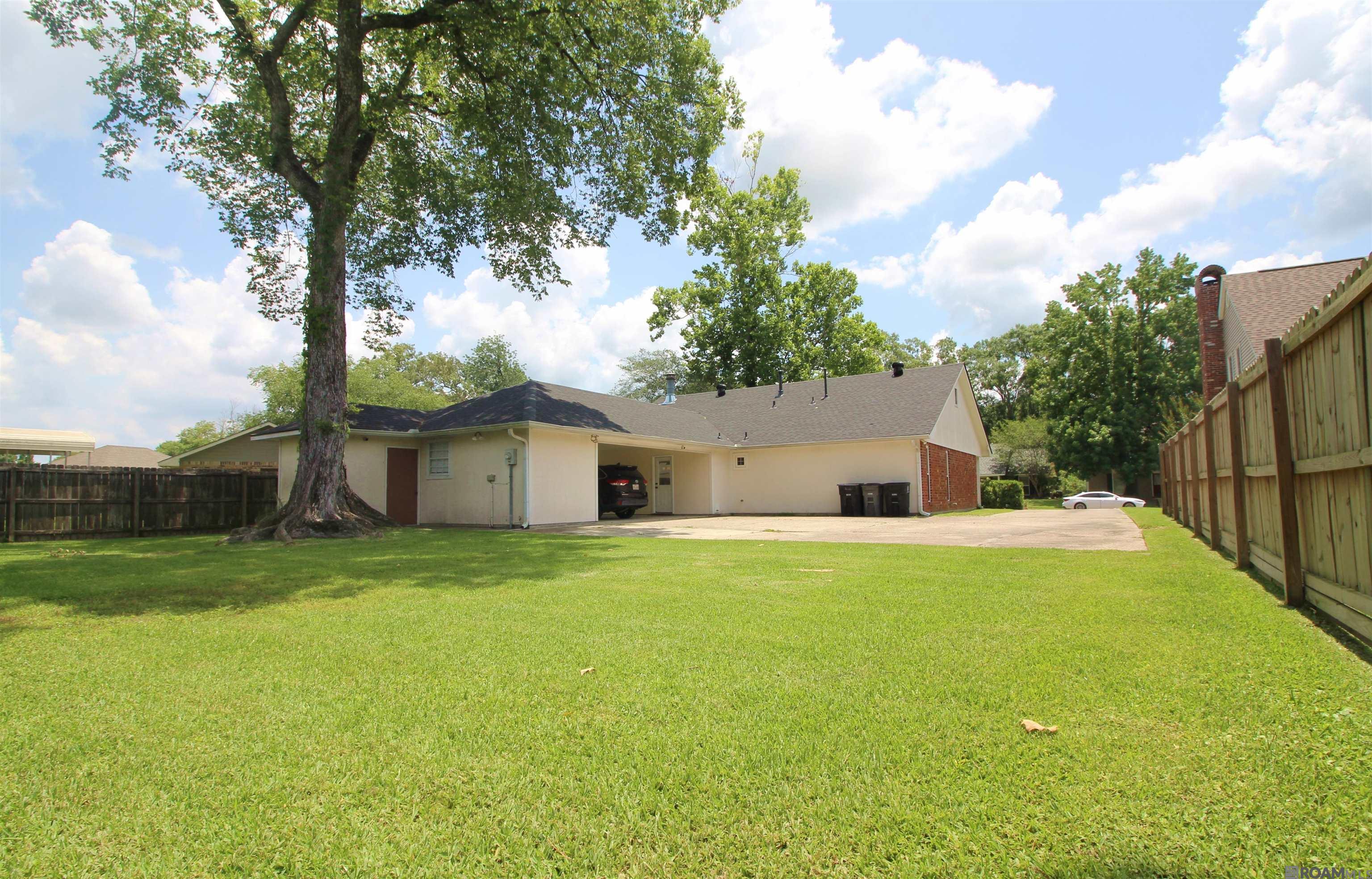 1717 Hobbiton Rd