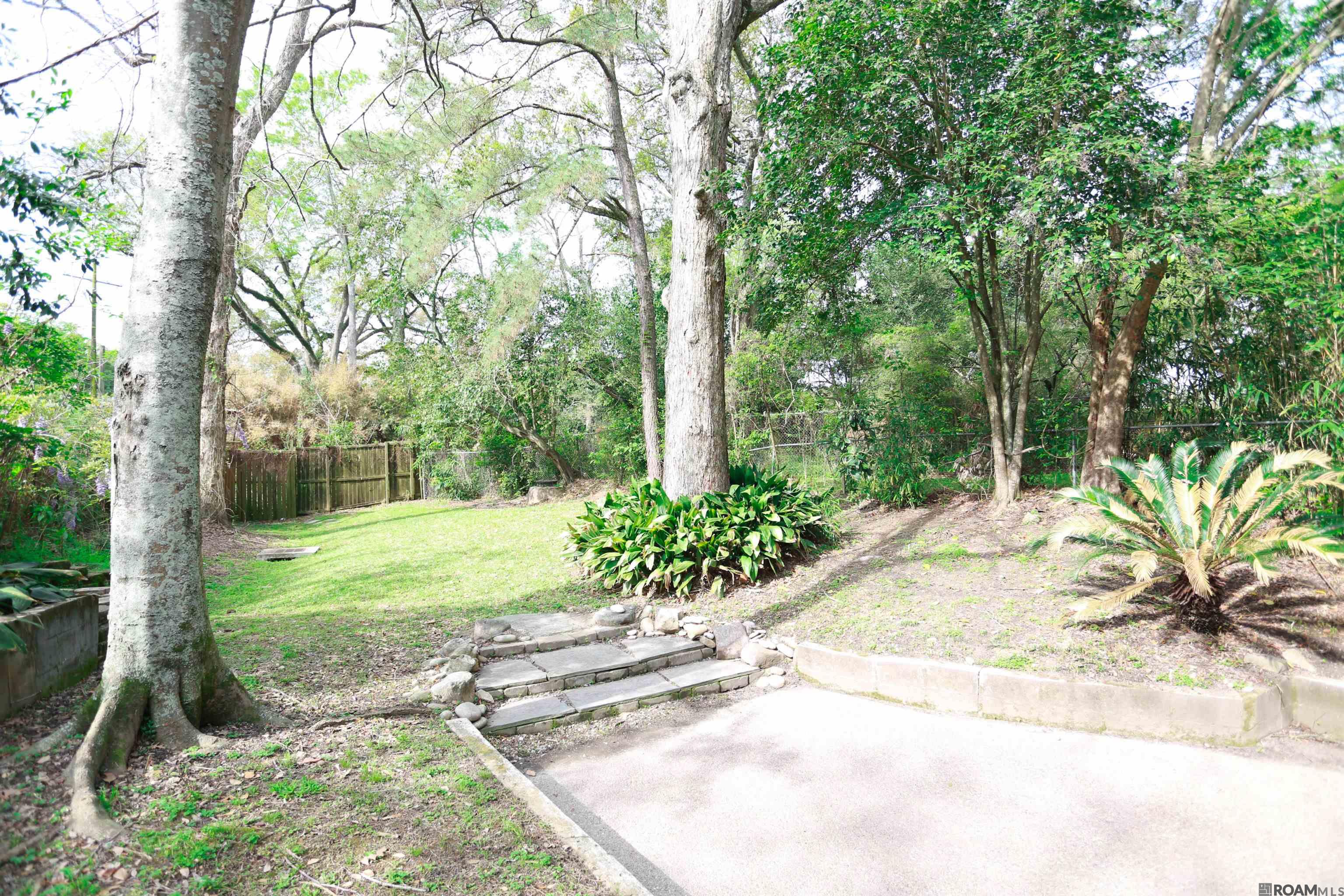 2020 Ovid St, Baton Rouge, Louisiana image 19