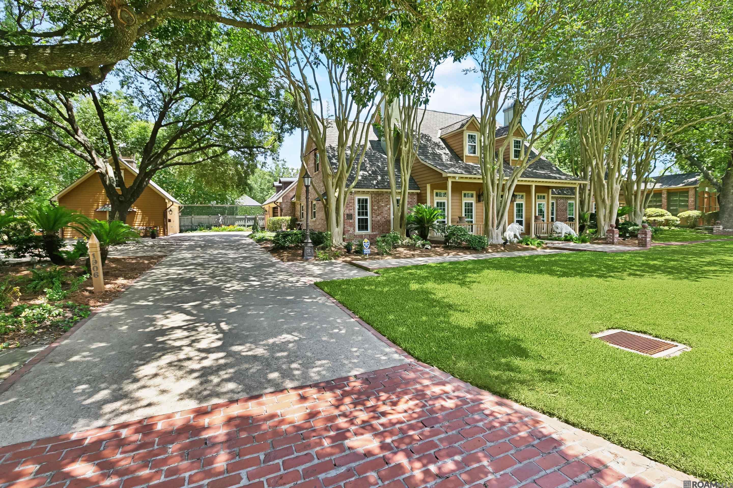1906 Lansdown Drive, Port Allen, Louisiana image 1
