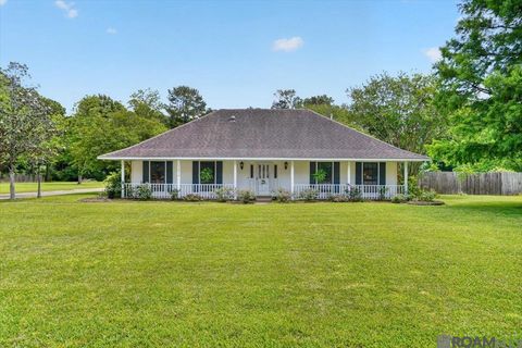 Homes For Sale - 12016 Willowmore Dr<br/> Baker, LA 70714
