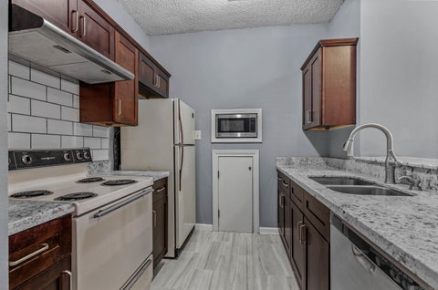 Condo For Sale - 13754 Kenner Ave #D<br/> Baton Rouge, LA 70810