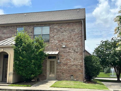 Condo For Rent - 888 S Kenilworth Pkwy #6F<br/> Baton Rouge, LA 70820