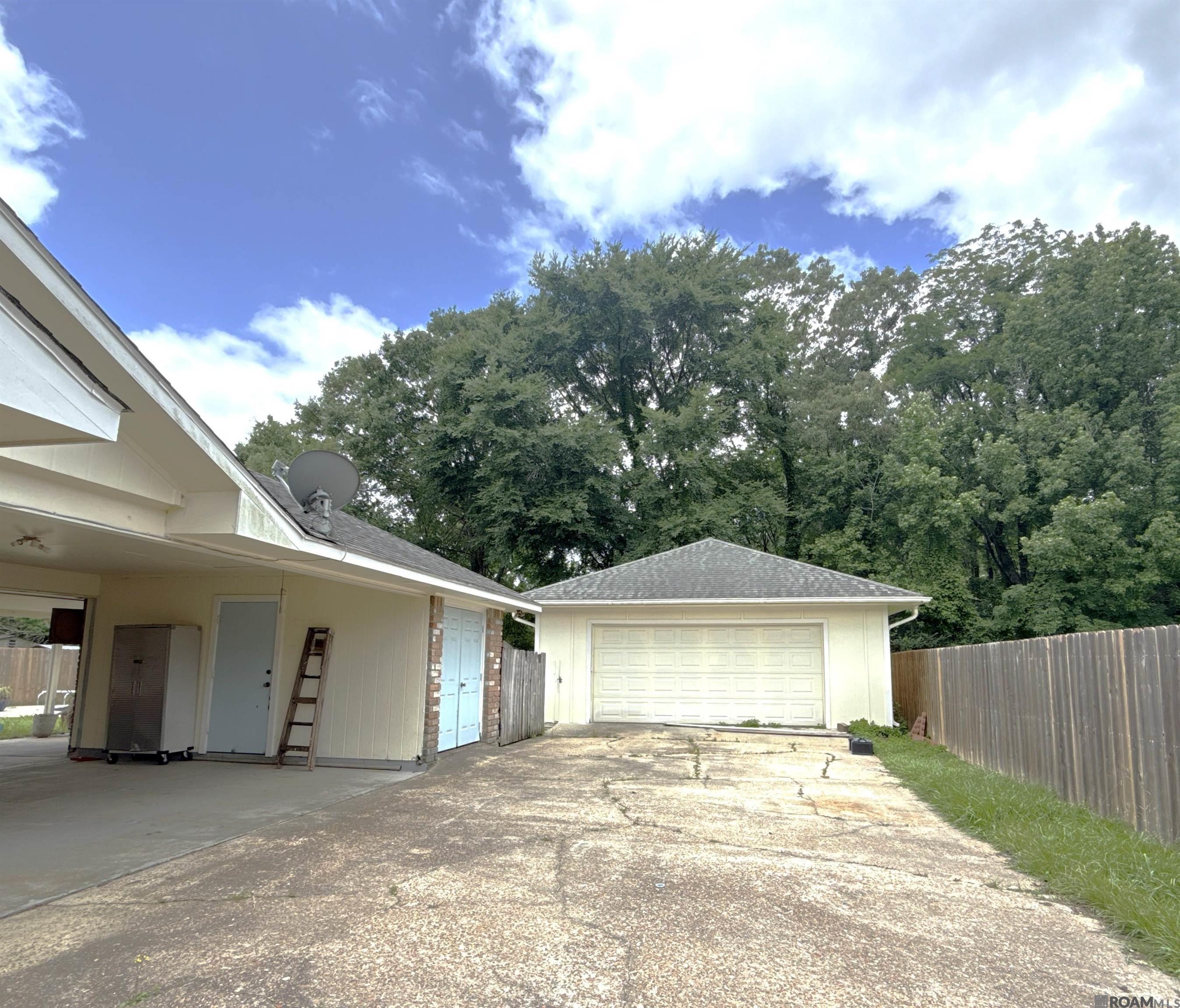 6647 Maple St, Zachary, Louisiana image 20