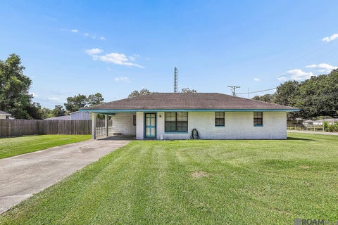 Homes For Sale - 355 Hood St<br/> Donaldsonville, LA 70346