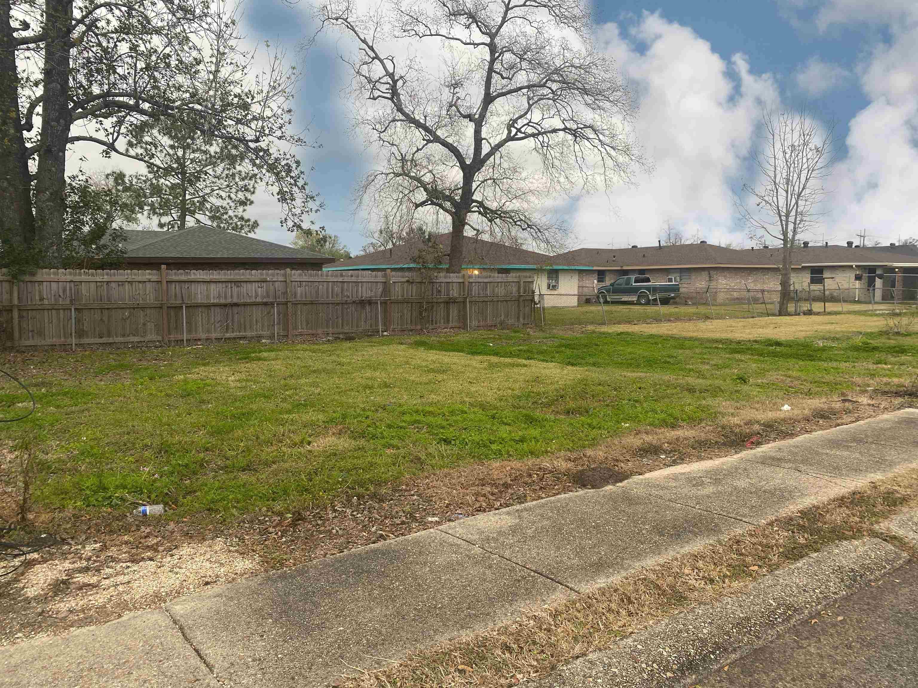 429 Authement Street, Houma, Louisiana image 3