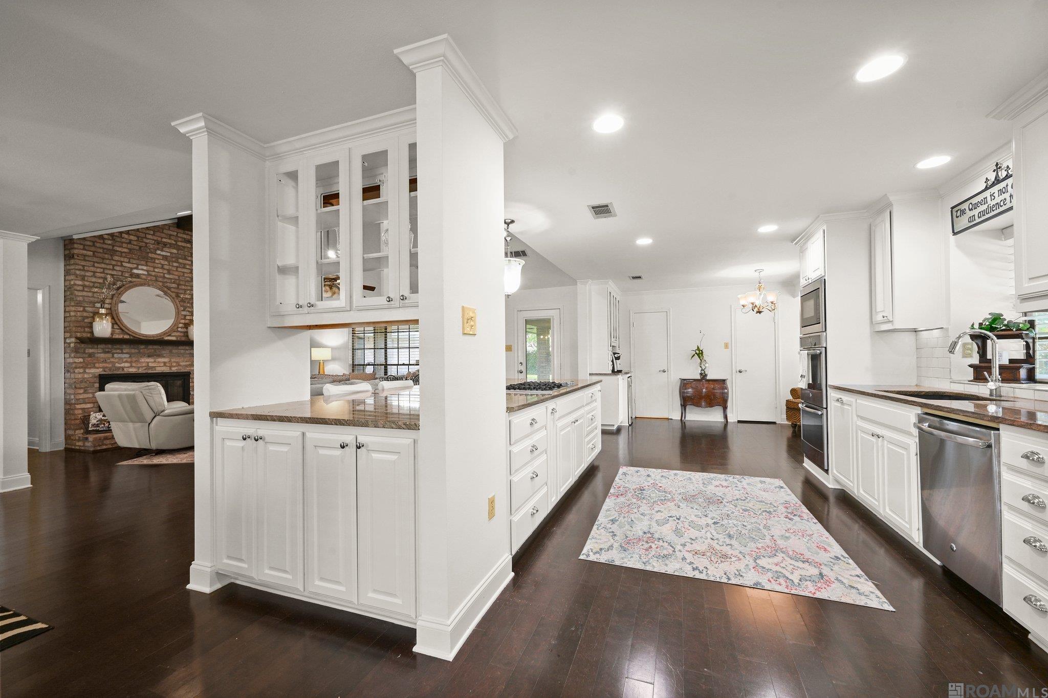 3821 Lake Larouge Dr, Baton Rouge, Louisiana image 13