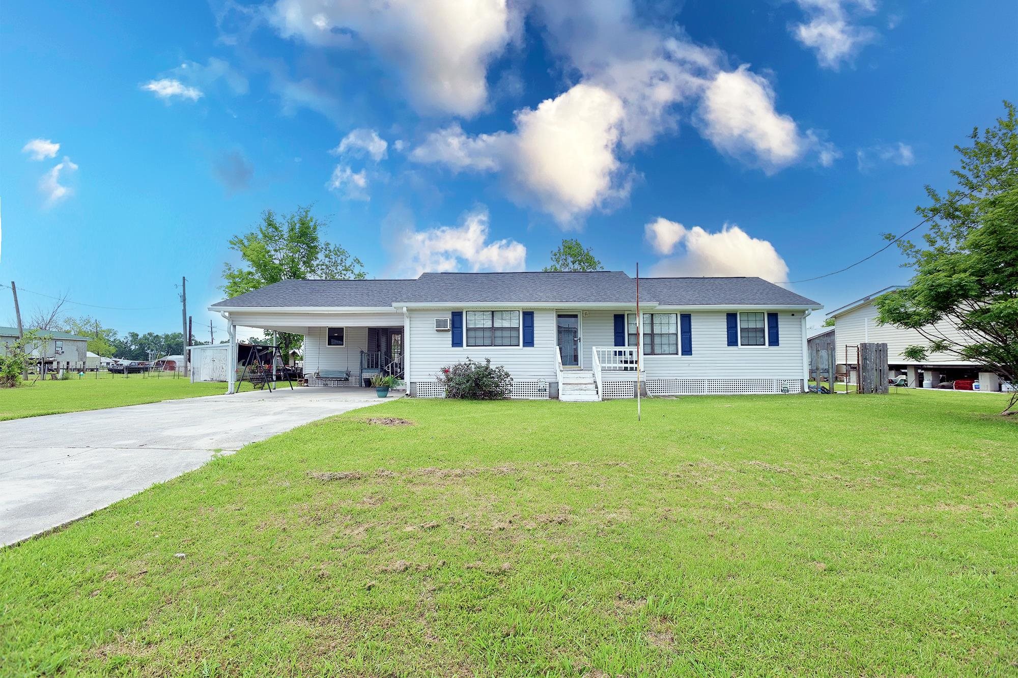 222 Sterling Dr, Houma, Louisiana image 2