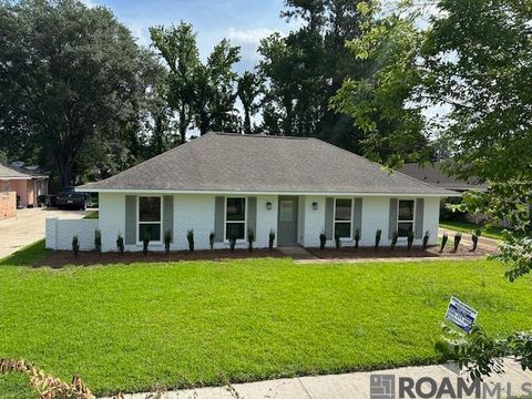 9009 Staring Ct Baton Rouge LA 70810