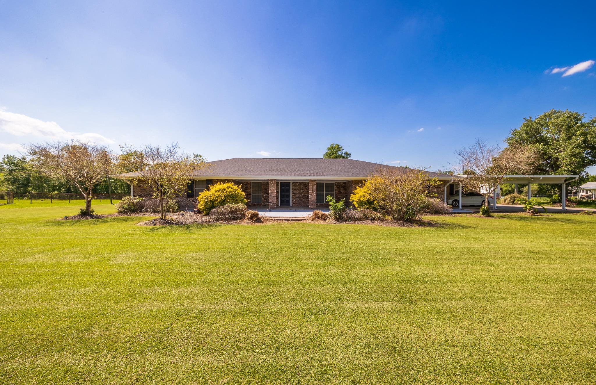 336 West 23rd Street, Larose, Louisiana image 1