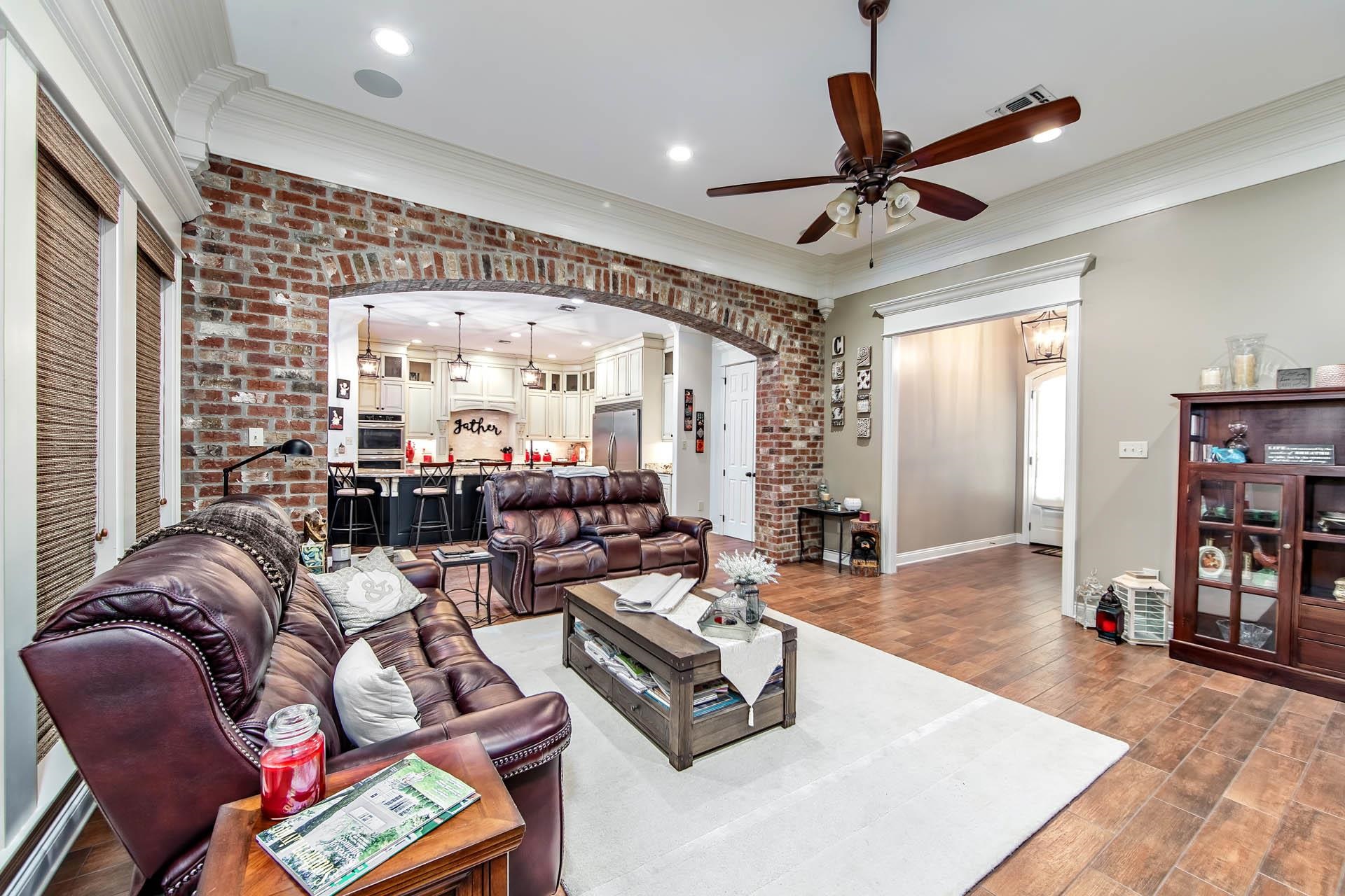 118 Godchaux Drive, Houma, Louisiana image 5