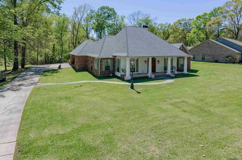 Homes For Sale - 12636 Pecos Ave<br/> Greenwell Springs, LA 70739