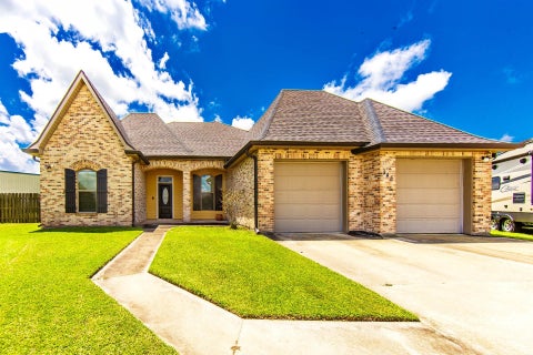 Homes For Sale - 345 Lansdown Drive<br/> Houma, LA 70360