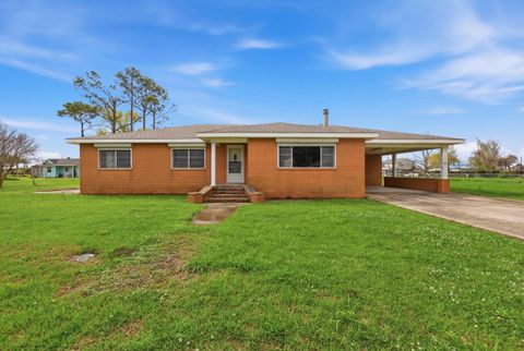 Homes For Sale - 113 Prosperity St<br/> Chauvin, LA 70344