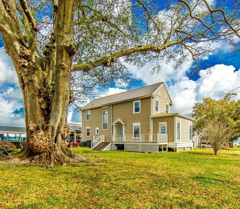 Homes For Sale - 830 Catherine St<br/> Lockport, LA 70374