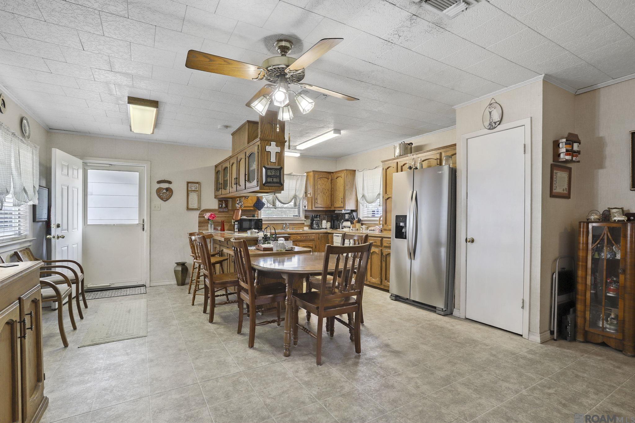 805 Oaks Ave, Port Allen, Louisiana image 2