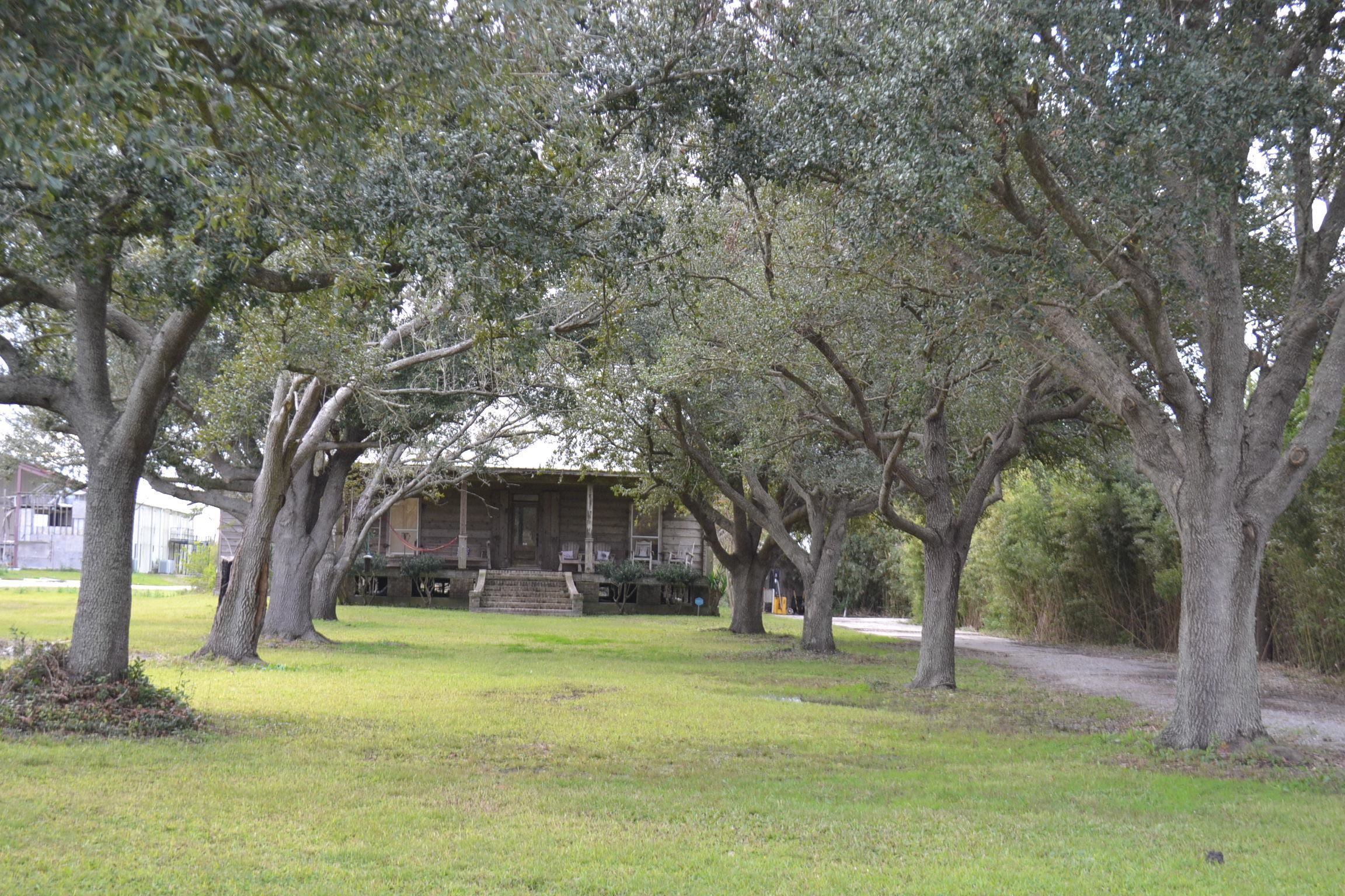 18076 La Hwy 3235, Galliano, Louisiana image 3