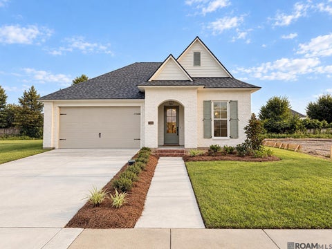 Homes For Sale - 2519 Shore Side Avenue<br/> Baton Rouge, LA 70810