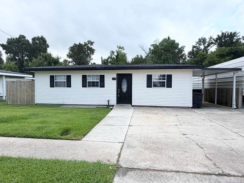 Homes For Sale - 208 Hidalgo Drive<br/> Houma, LA 70360