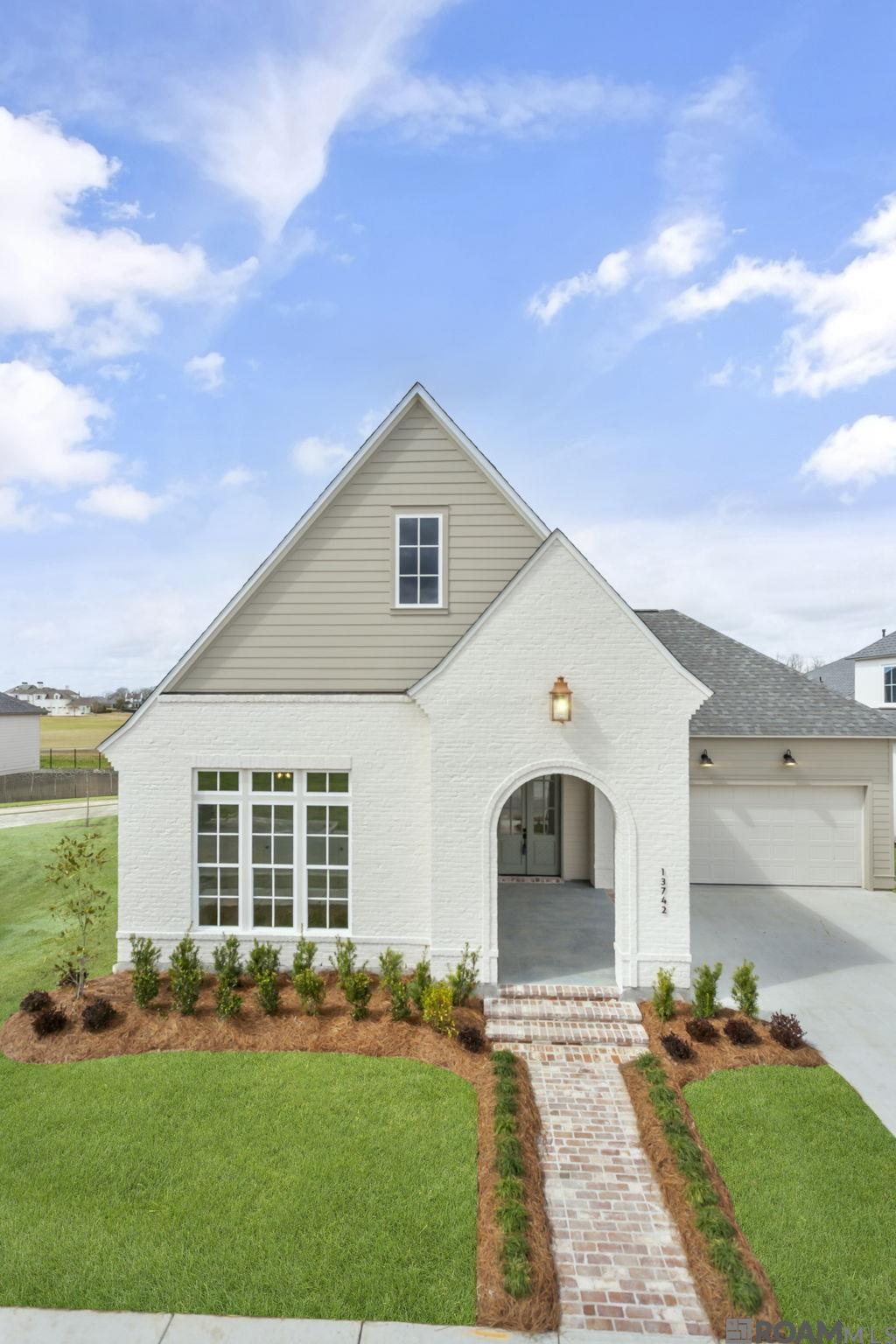 13742 Harveston Mill Dr, Baton Rouge, Louisiana image 2