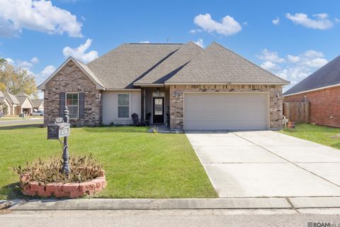 Apartment For Sale - 23196 Arcwood Dr<br/> Livingston County, Denham Springs, LA 70726