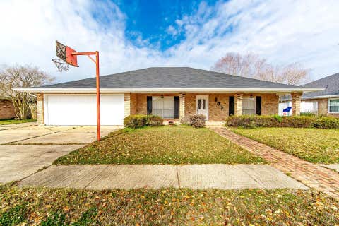 Homes For Sale - 507 Summerfield Dr<br/> Terrebonne County, Houma, LA 70360