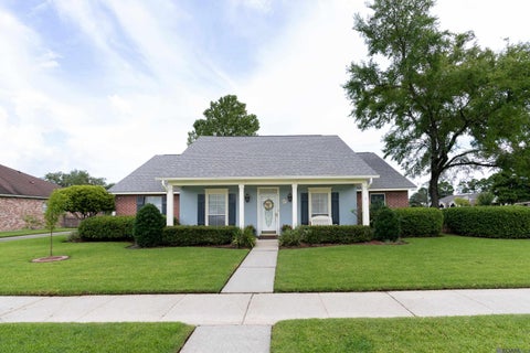 Homes For Sale - 6057 Snowden Dr<br/> Baton Rouge, LA 70817