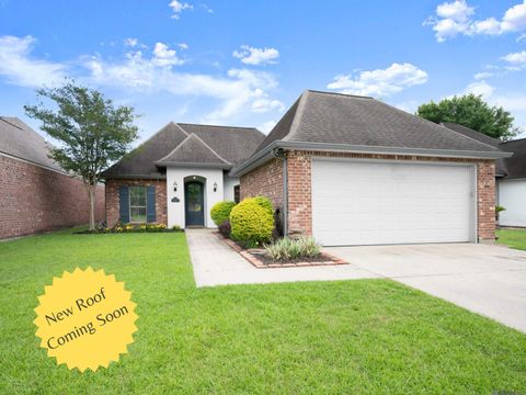 Homes For Sale - 12396 Dutchtown Villa Dr<br/> Geismar, LA 70734