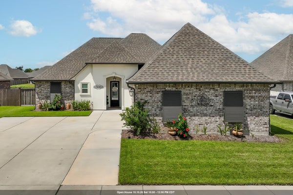 355 MADIO DR, HOUMA, LA 70364 - Image 5ddab200c8167f371e191c05186bbca2/498339904