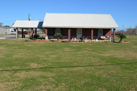 Homes For Sale - 15819 East Main Street<br/> Cut Off, LA 70345