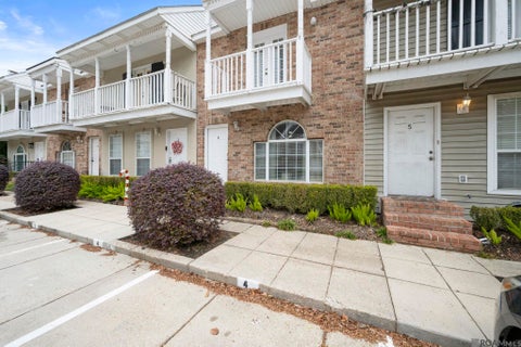Townhouse For Sale - 2210 Christian St #4<br/> Baton Rouge, LA 70808