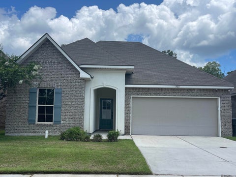 Homes For Rent - 1303 Hickory Creek Dr<br/> Baton Rouge, LA 70816