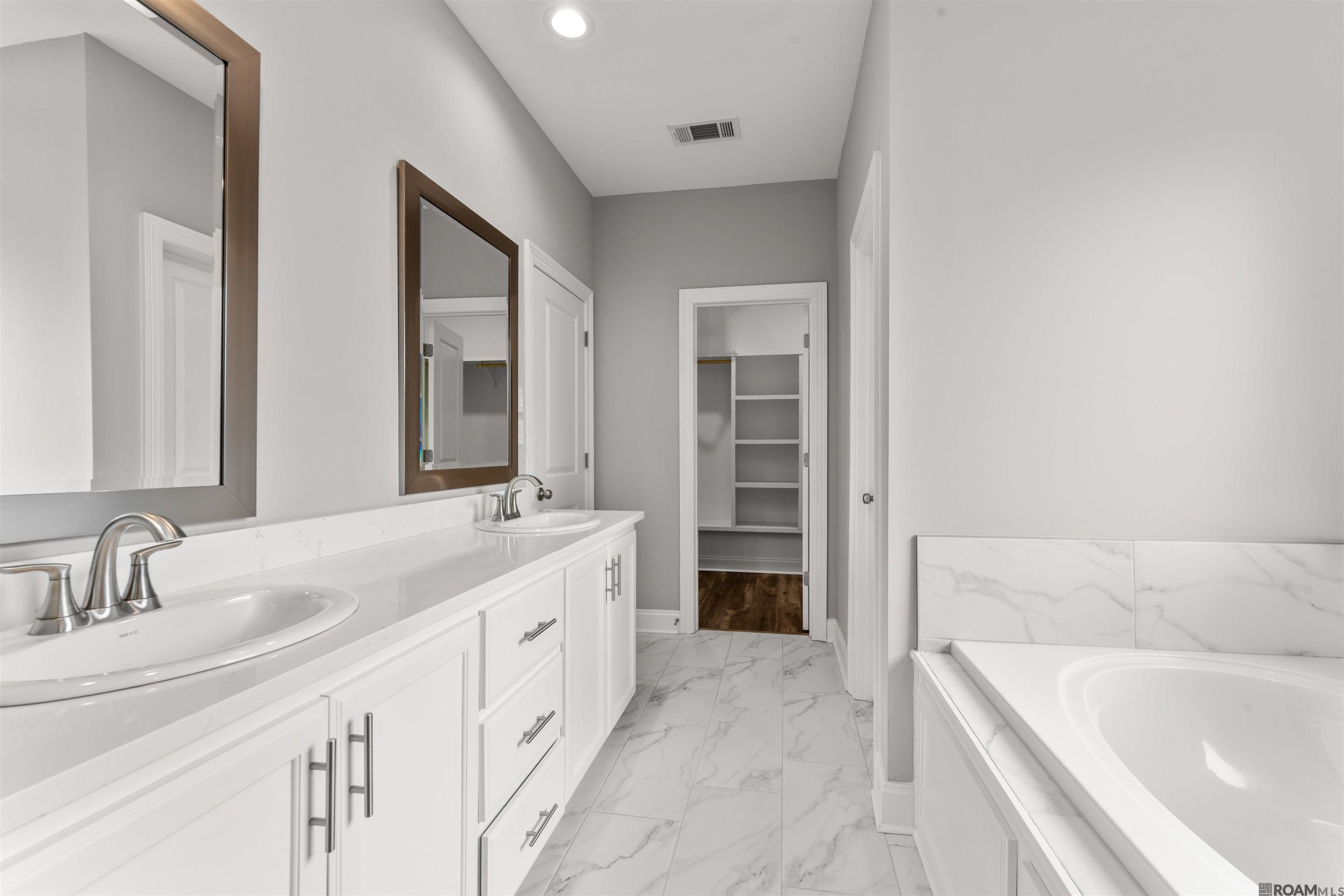10577 Highland Lakes Dr, Denham Springs, Louisiana image 14
