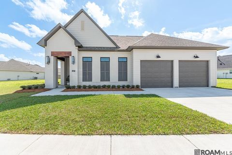 Homes For Sale - 4457 Boulonnais Ave<br/> Baton Rouge, LA 70820