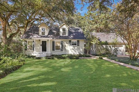 Homes For Sale - 1467 Stuart Ave<br/> Baton Rouge, LA 70808