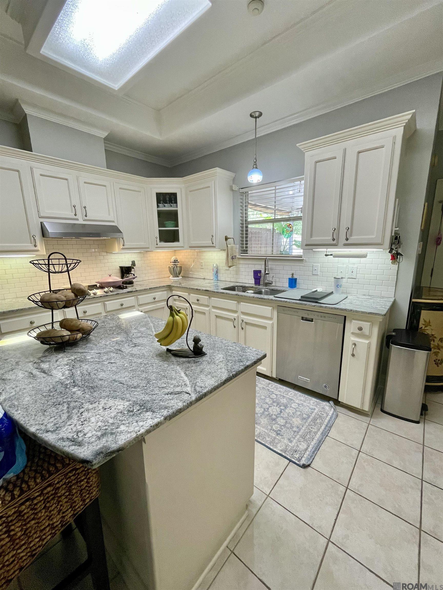 12032 Beauverde Ct, Baton Rouge, Louisiana image 9