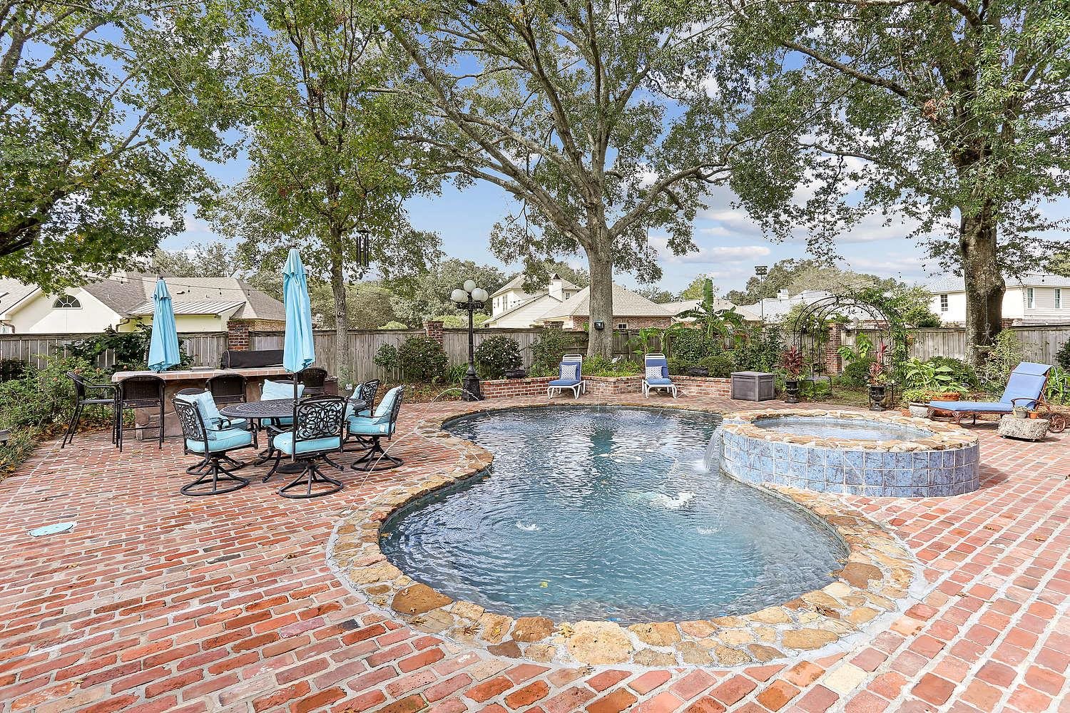18650 Gleneagles Dr, Saint George, Louisiana image 2