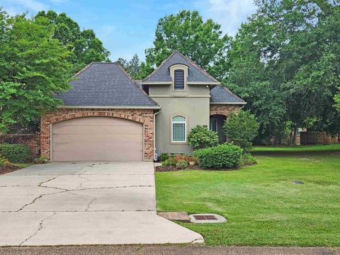 Homes For Sale - 19281 Country Club Ln<br/> Hammond, LA 70401