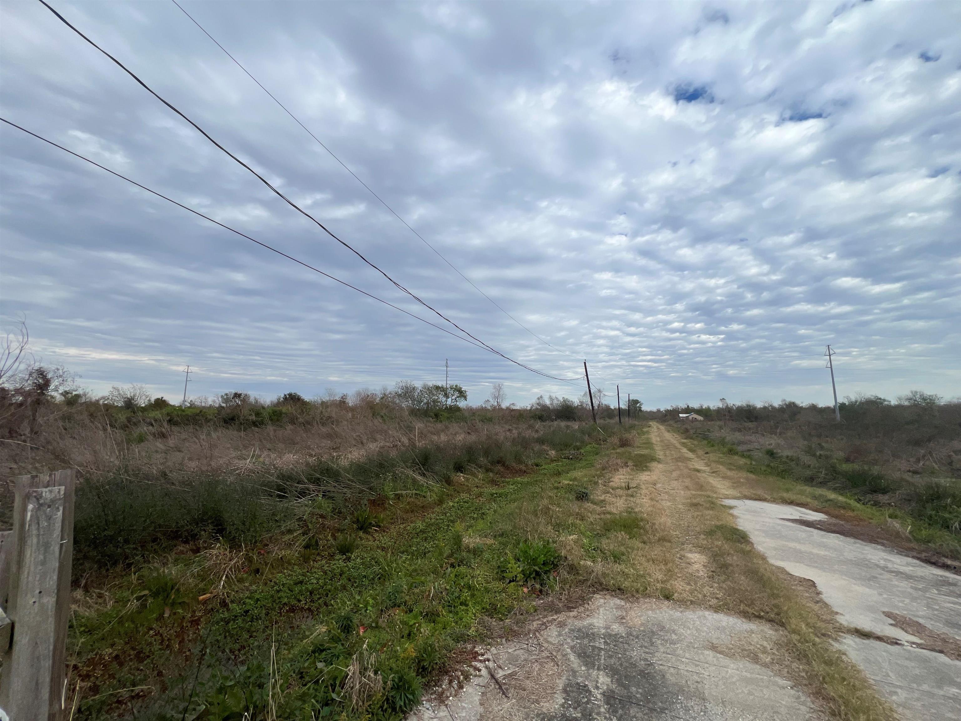 414 East 67th Street, Cut Off, Louisiana image 3