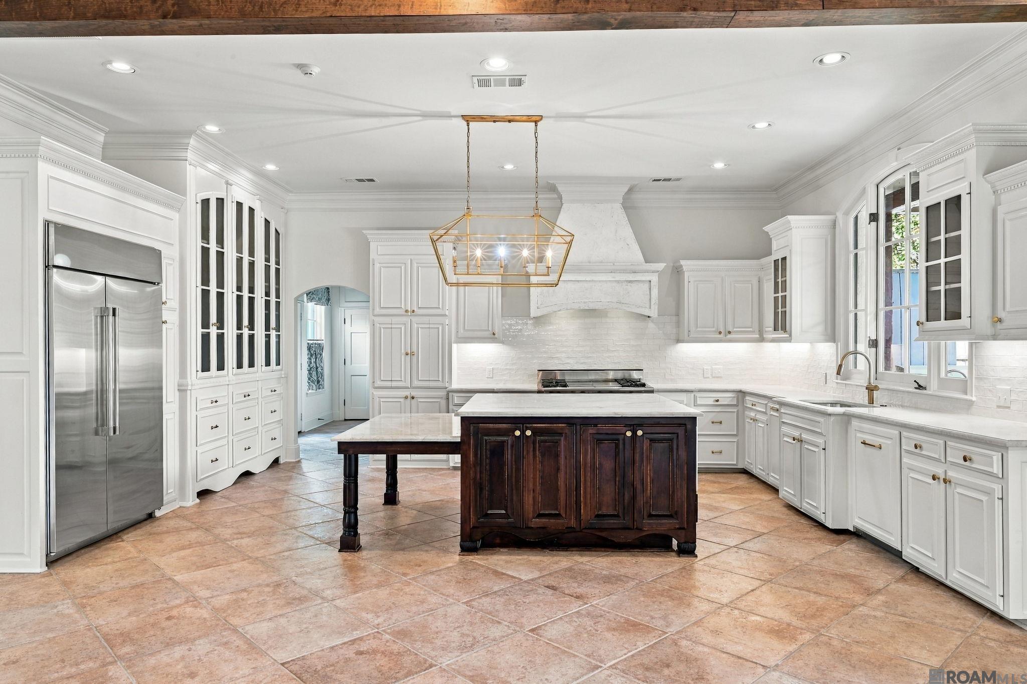 3236 Gilbert Dr